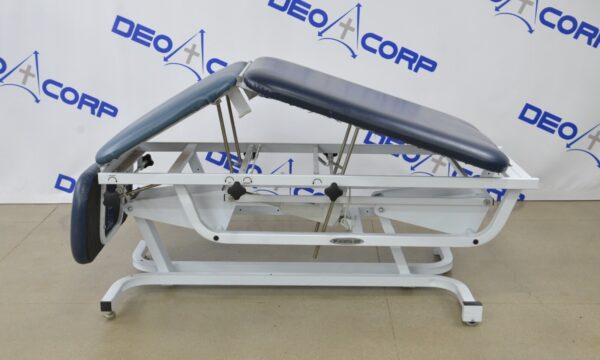 Chattanooga Adapta ADP-300 Treatment Table