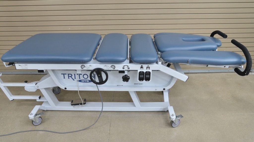 Chattanooga Triton DTS 2841 Traction Unit w/ TRT600 Treatment Table