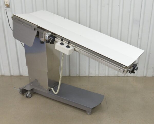DRE Pannomed Aeron Veterinary Surgical Table V-Top C-Arm Compatible Electrical