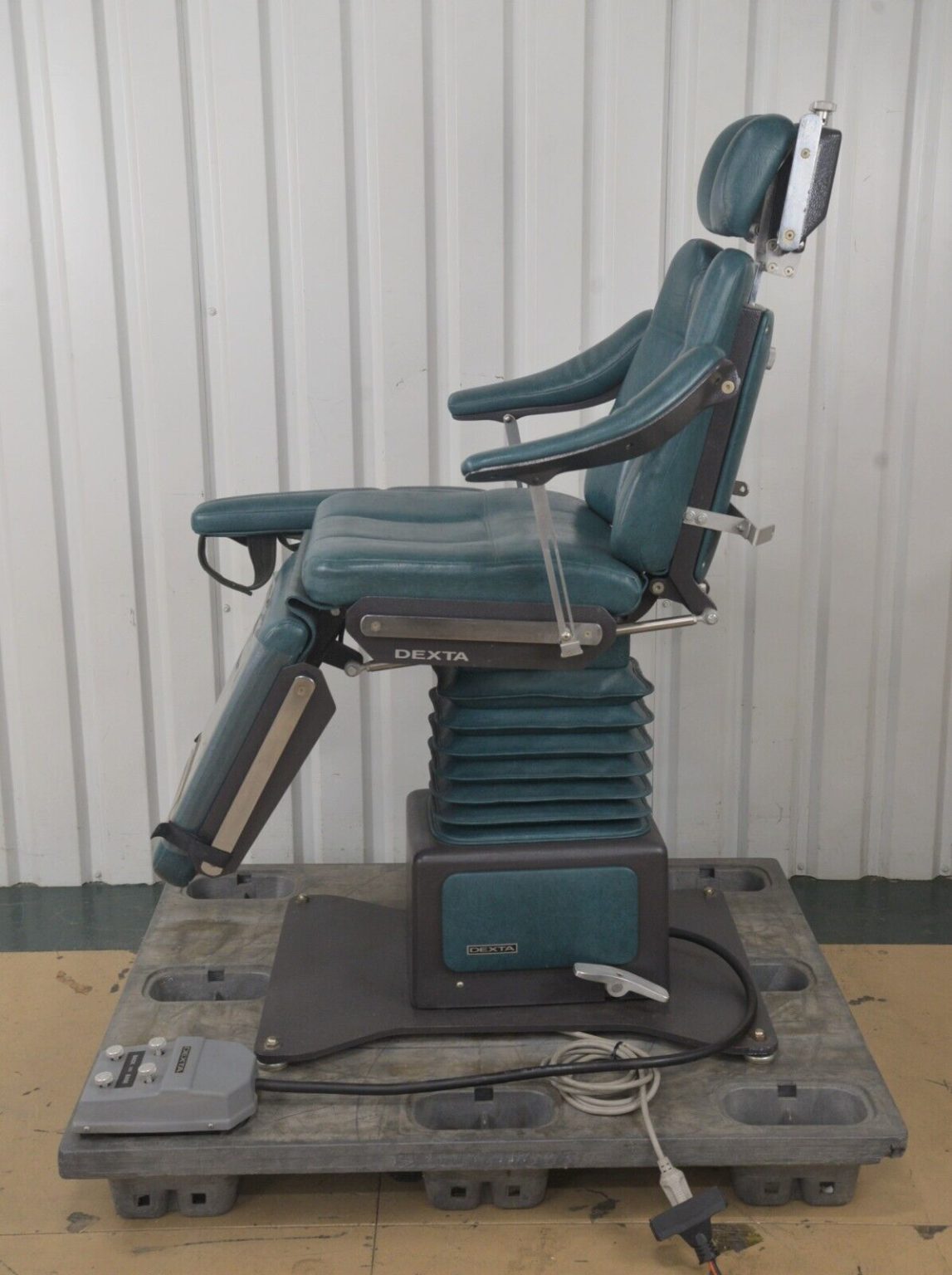 Dexta MK 80/610 Mark 80 Oral Surgery Procedure Dental Chair Rhino