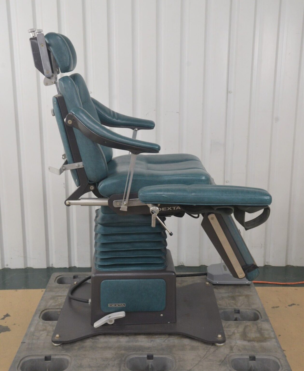 Dexta MK 80/610 Mark 80 Oral Surgery Procedure Dental Chair Rhino