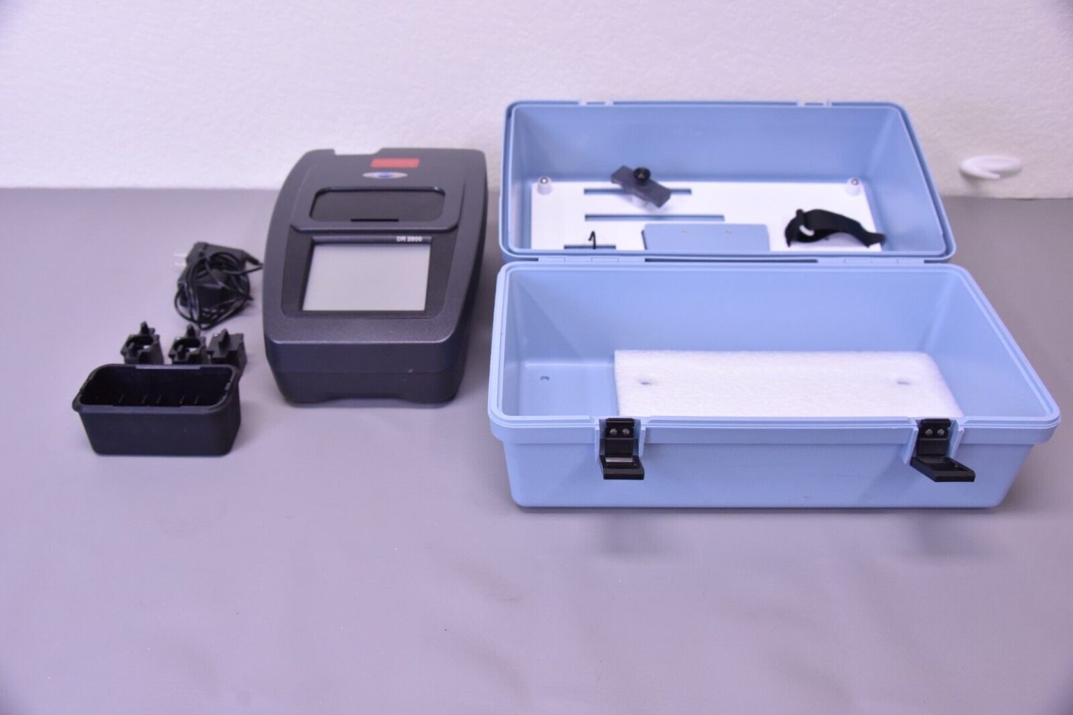 HACH DR 2800 Portable Spectrophotometer Water Quality Analyzer Rhino