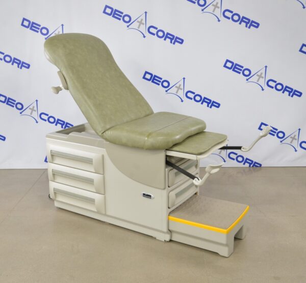Midmark 604-001 Barrier Free Manual Examination Table
