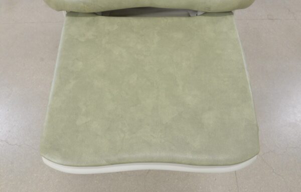 Midmark 604-001 Barrier Free Manual Examination Table