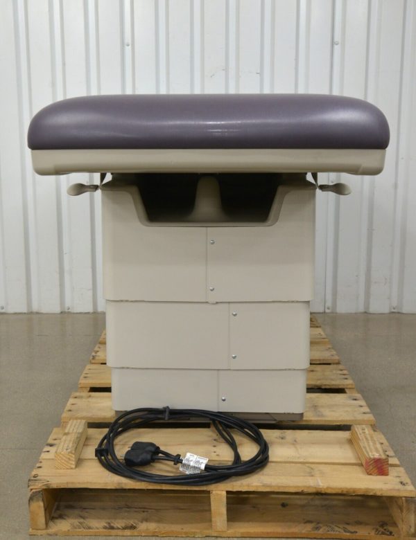 Midmark Ritter 222-015 Barrier Free Power Examination Chair w/ Footswitch