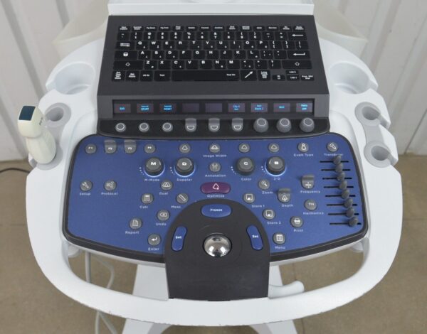 Zonare Mindray ZS3 Ultrasound System REF 88000-00 W/ Zonare P4-1c Transducer