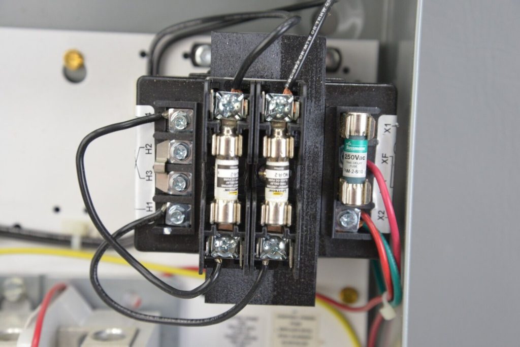 Funr EATON Enclosed ECN0741CHA Freedom Nema Non-Combination FUNR Starter ...
