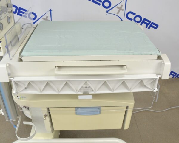GE Healthcare Panda Ires Bedded Baby Warmer Nellcor SpO2 1502 T-Piece Blender & Scale