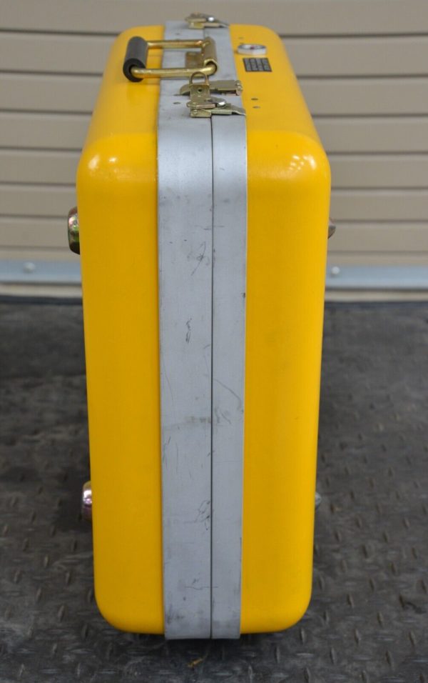 Grumman EA-6B Aerospace A/E 32M-18 DMC679-01 Electrical Connector DMC Daniels