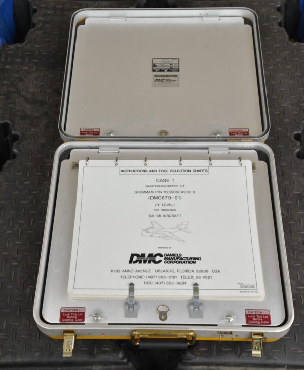 Grumman EA-6B Aerospace A/E 32M-18 DMC679-01 Electrical Connector DMC Daniels