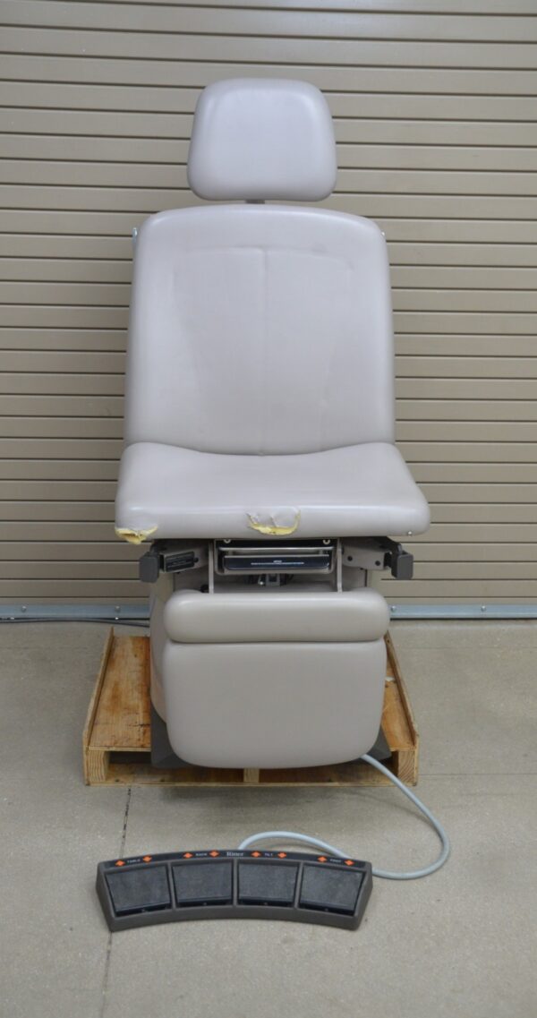 Midmark Ritter 75 Evolution 319-005 Powered Exam Chair W/ Foot Switch