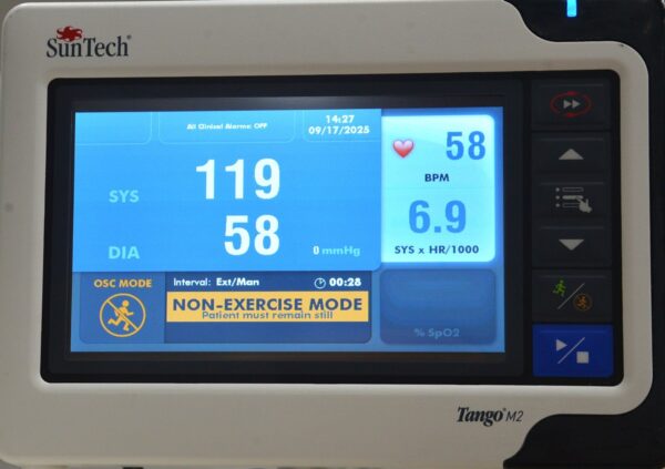SunTech Tango M2 2130 BP Display w/ GE HealthCare CASE V6.73 Stress System