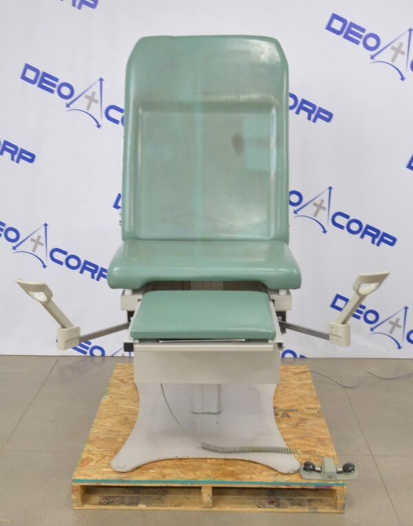 UMF Medical 5080 Power Exam Table W/ Foot Switch