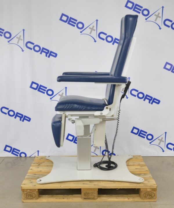 UMF Medical 8678 Phlebotomy/Tattoo Procedure Chair W/ Hand Switch